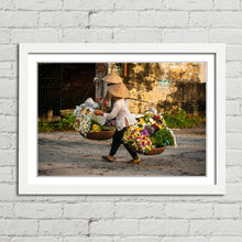 Load image into Gallery viewer, Vietnamese Florist Hanoi