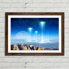 Load image into Gallery viewer, Alien Arrival Flying Saucer