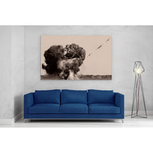 Load image into Gallery viewer, Aeroplanes Aerial Bombardment