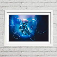 Load image into Gallery viewer, Alien with Tubes Inside Tank