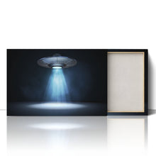 Load image into Gallery viewer, UFO Alien Spaceship Light Beam