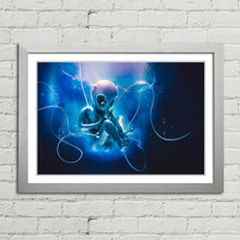 Load image into Gallery viewer, Alien with Tubes Inside Tank