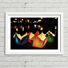 Load image into Gallery viewer, Floating Lanterns Hoi An River