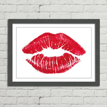 Load image into Gallery viewer, Red Lips Kiss