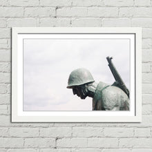 Load image into Gallery viewer, Warsaw World War II Army Memorial