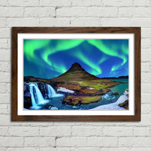 Load image into Gallery viewer, Northern Lights Kirkjufell