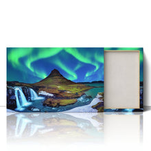 Load image into Gallery viewer, Northern Lights Kirkjufell