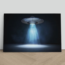 Load image into Gallery viewer, UFO Alien Spaceship Light Beam
