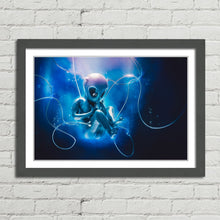 Load image into Gallery viewer, Alien with Tubes Inside Tank