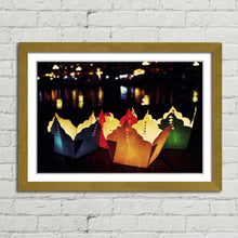 Load image into Gallery viewer, Floating Lanterns Hoi An River