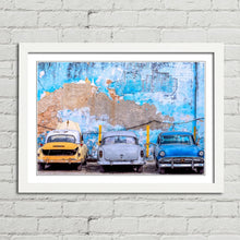 Load image into Gallery viewer, Old American Cars in Havana
