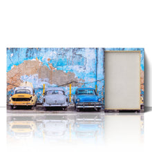 Load image into Gallery viewer, Old American Cars in Havana