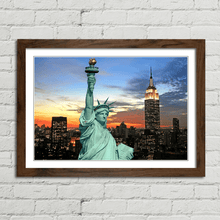 Load image into Gallery viewer, Statue of Liberty New York Skyline