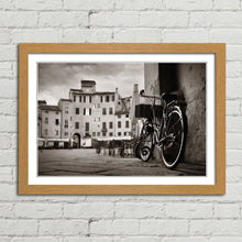 Load image into Gallery viewer, Piazza dell Anfiteatro Lucca Bike