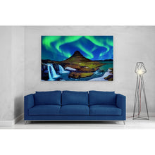Load image into Gallery viewer, Northern Lights Kirkjufell