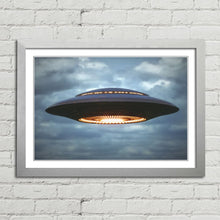 Load image into Gallery viewer, Antique Flying Saucer UFO