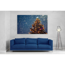 Load image into Gallery viewer, Christmas Tree in Falling Snow Star