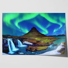 Load image into Gallery viewer, Northern Lights Kirkjufell