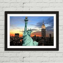 Load image into Gallery viewer, Statue of Liberty New York Skyline