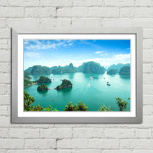 Load image into Gallery viewer, Halong Bay UNESCO Heritage Site
