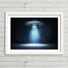 Load image into Gallery viewer, UFO Alien Spaceship Light Beam
